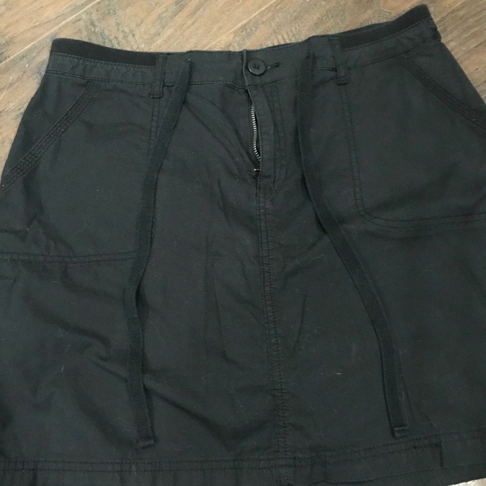 Black Skort